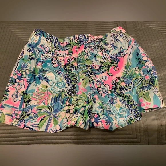 Lilly Pulitzer Disney Collection Linen Shorts Size Small - Picture 2 of 6